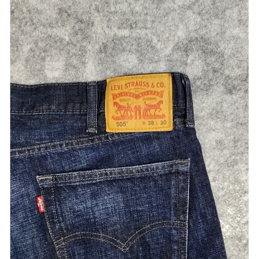 Levi Jeans Men's 38x34 Blue 505 Regular Straight Leg Denim Wash